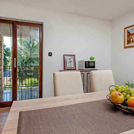 Apartment Nika روفينج المظهر الخارجي الصورة