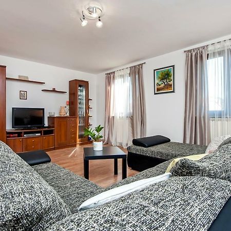 Apartment Nika روفينج المظهر الخارجي الصورة